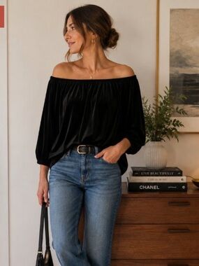 NWT J. Jill Off-Shoulder Black Velvet Top